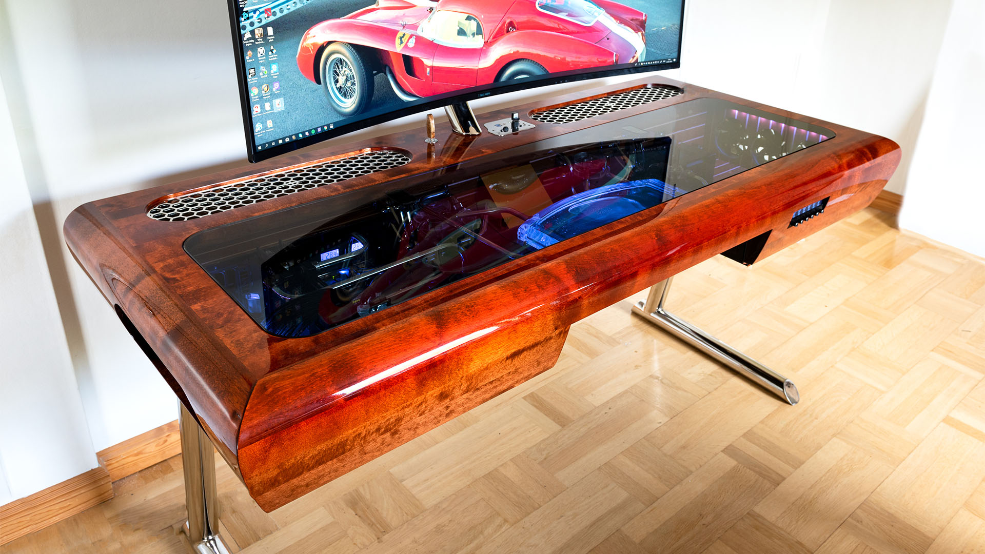 מחשב שולחן מקורר מים מעץ