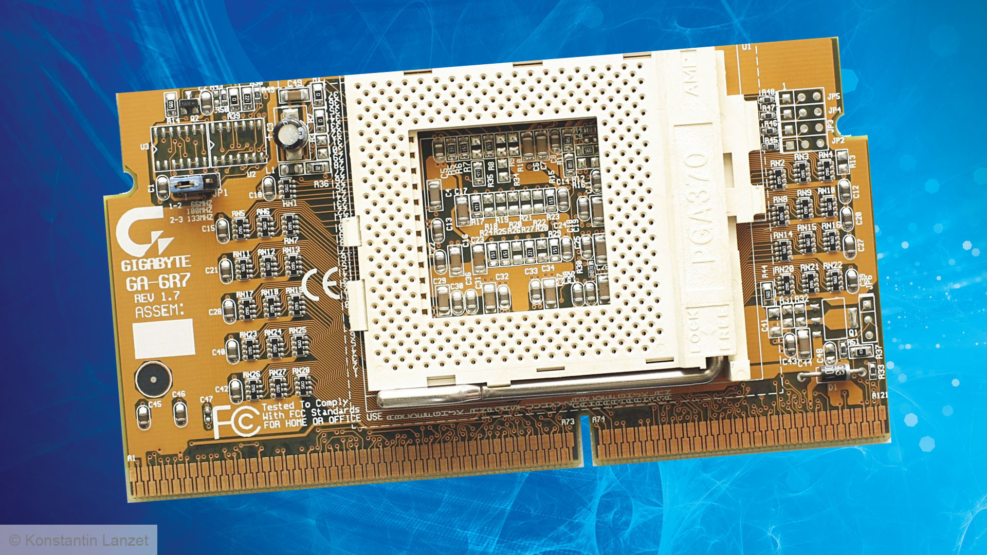 vruchten Regelen Gewoon Is it a CPU or a graphics card? Meet the Intel Pentium II and III | Custom  PC