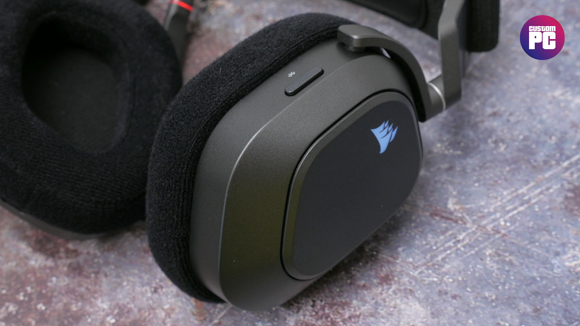 Corsair HS80 Max review: Features aplenty, but quality is a question -  Reviewed