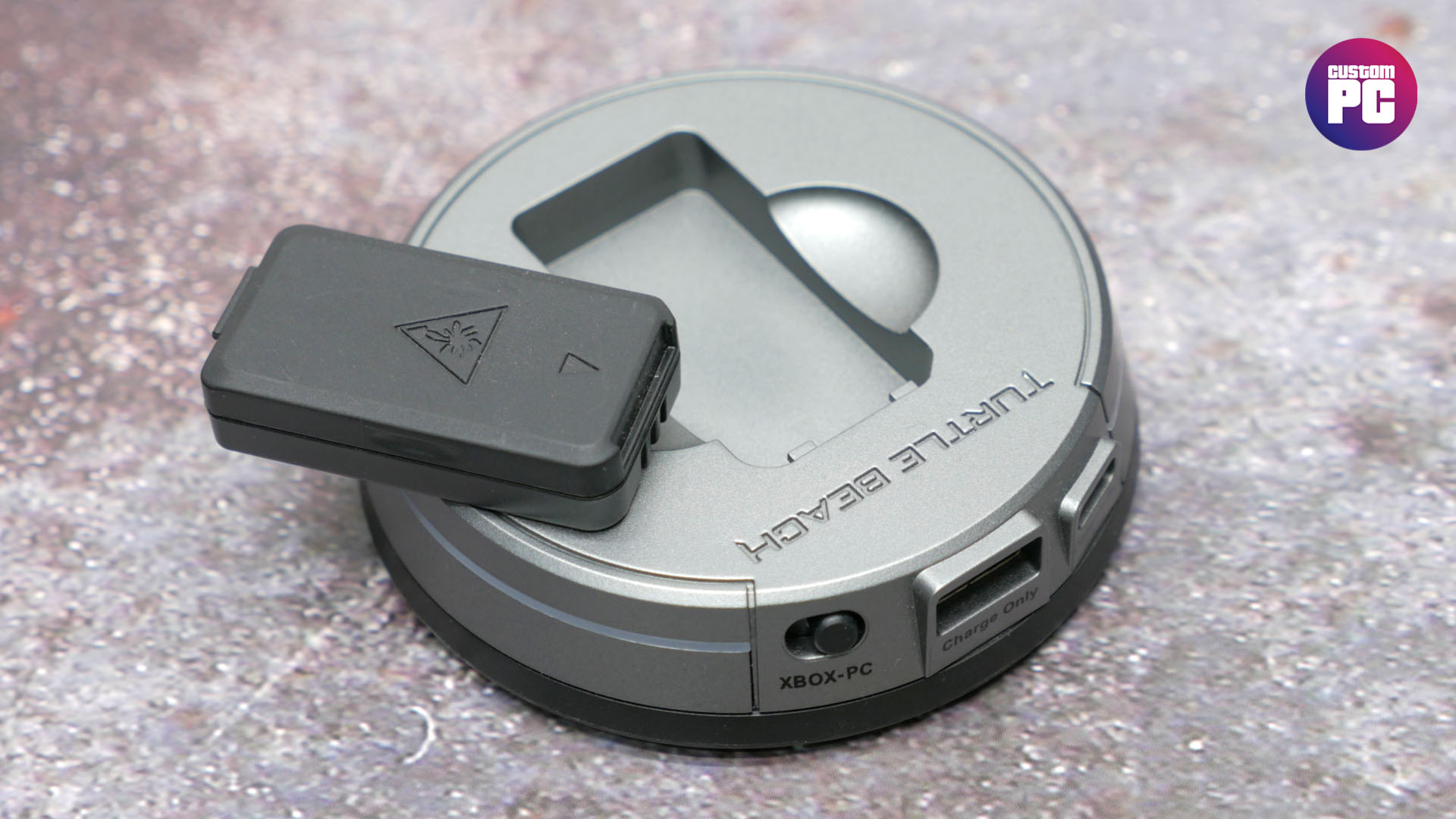 Turtle Beach Stealth Pro review 03 battery charger