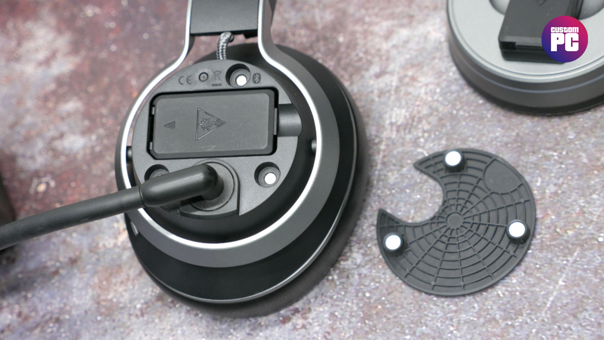 Turtle Beach Stealth Pro review 04 battery